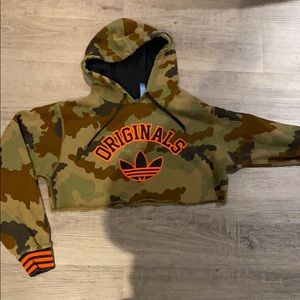 Women’s Cropped ADIDAS Hoodie Size S